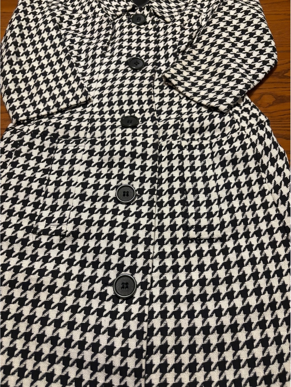 Vintage 1960s/70s Black & White Houndstooth Union-Made Mod Coat - Picture 2 of 10